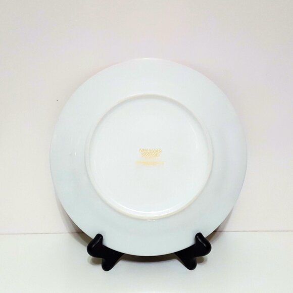 NEW Williams Sonoma Set of 4 Famille Rose Bunny Porcelain Appetizer Plates NIB - Picture 4 of 5